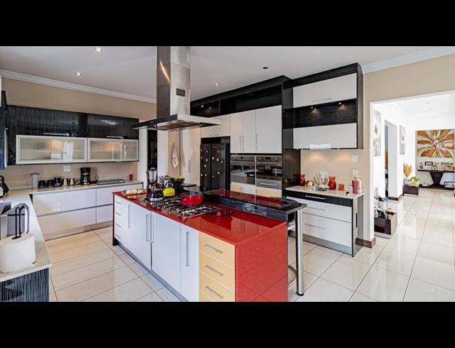 5 BEDROOM HOUSE FOR SALE IN WOODMEAD